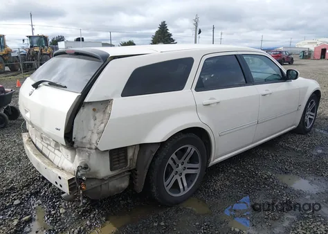 2005 Dodge Magnum Rt z USA, uszkodzony, nr VIN 2D4GV58255H676565